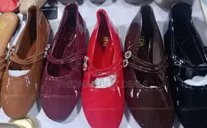 Zara Flat Shiny Pumps