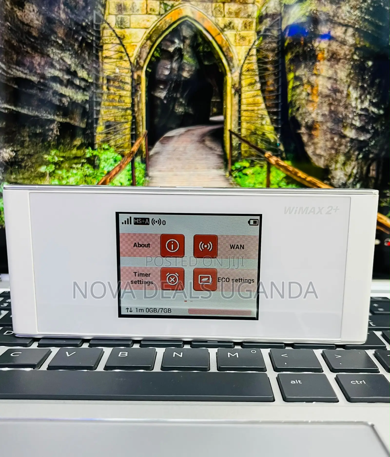 HUAWEI WiMAX 2+ HWD36- 4G LTE Touchscreen MiFi- Rechargeable Battery