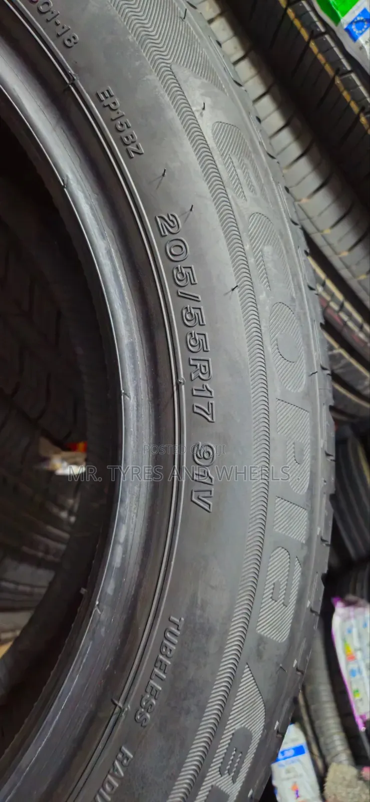 205 55 R17 Bridgestone Only 2pises in the Stock Now Came 4 the Best.