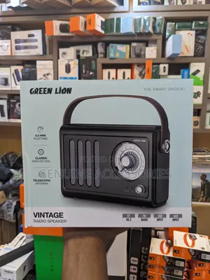 Green Lion Vintage Radio With FM