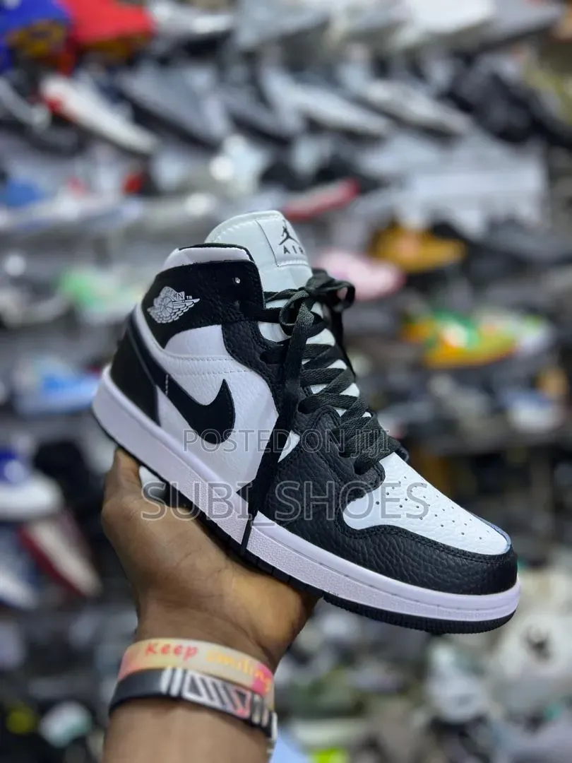 Jordan 1 Long Neck