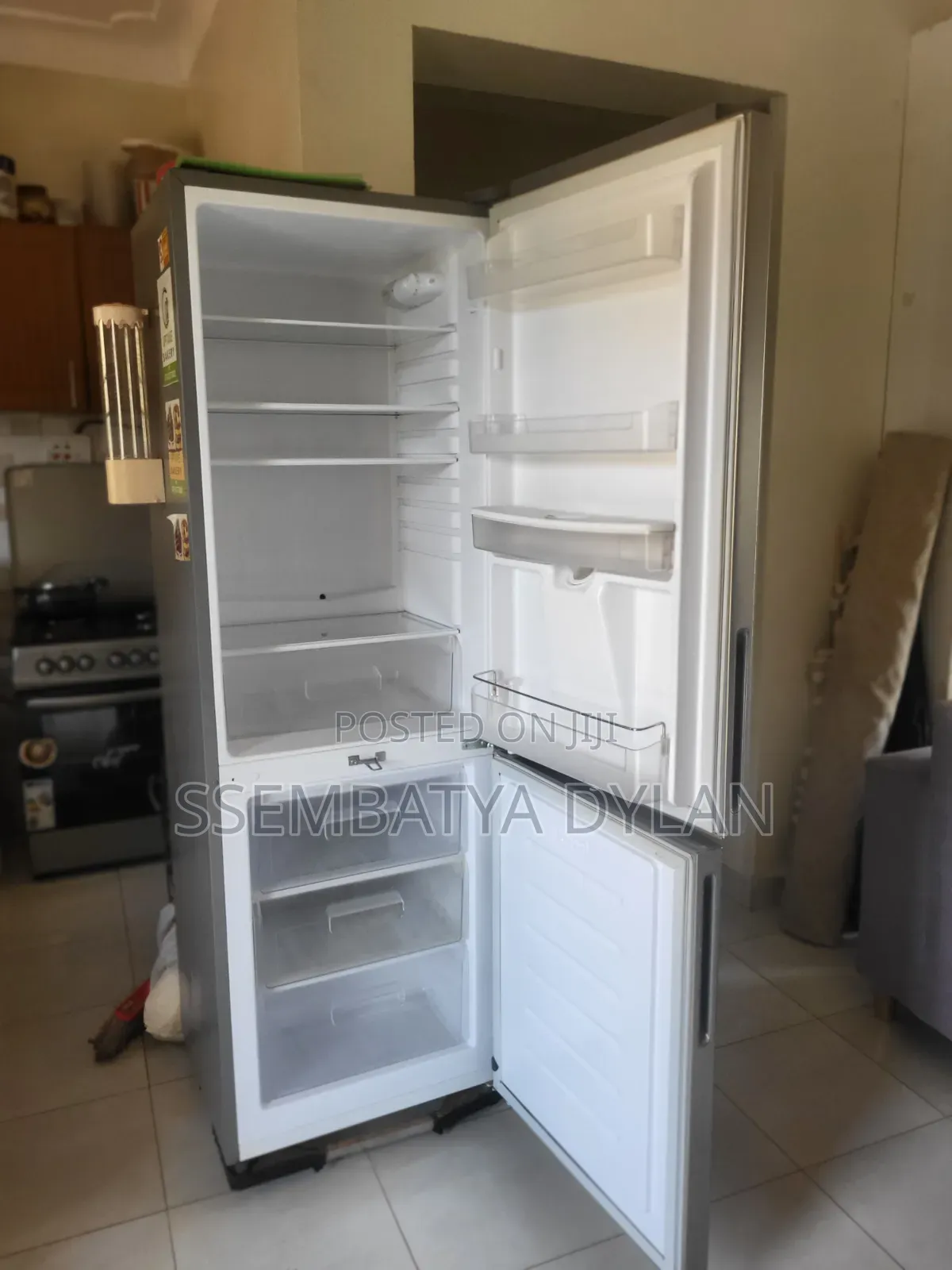380 Litre Sayona Fridge