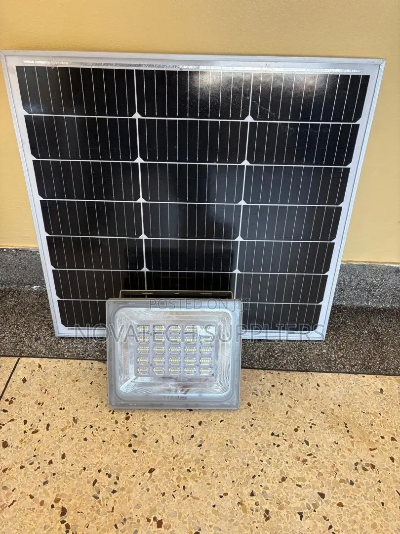 Blue Carbon WAWA Light 4.0 300W Solar Flood Light |5-Year Warranty