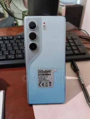 New Tecno Camon 40 Pro 5G 256 GB Blue