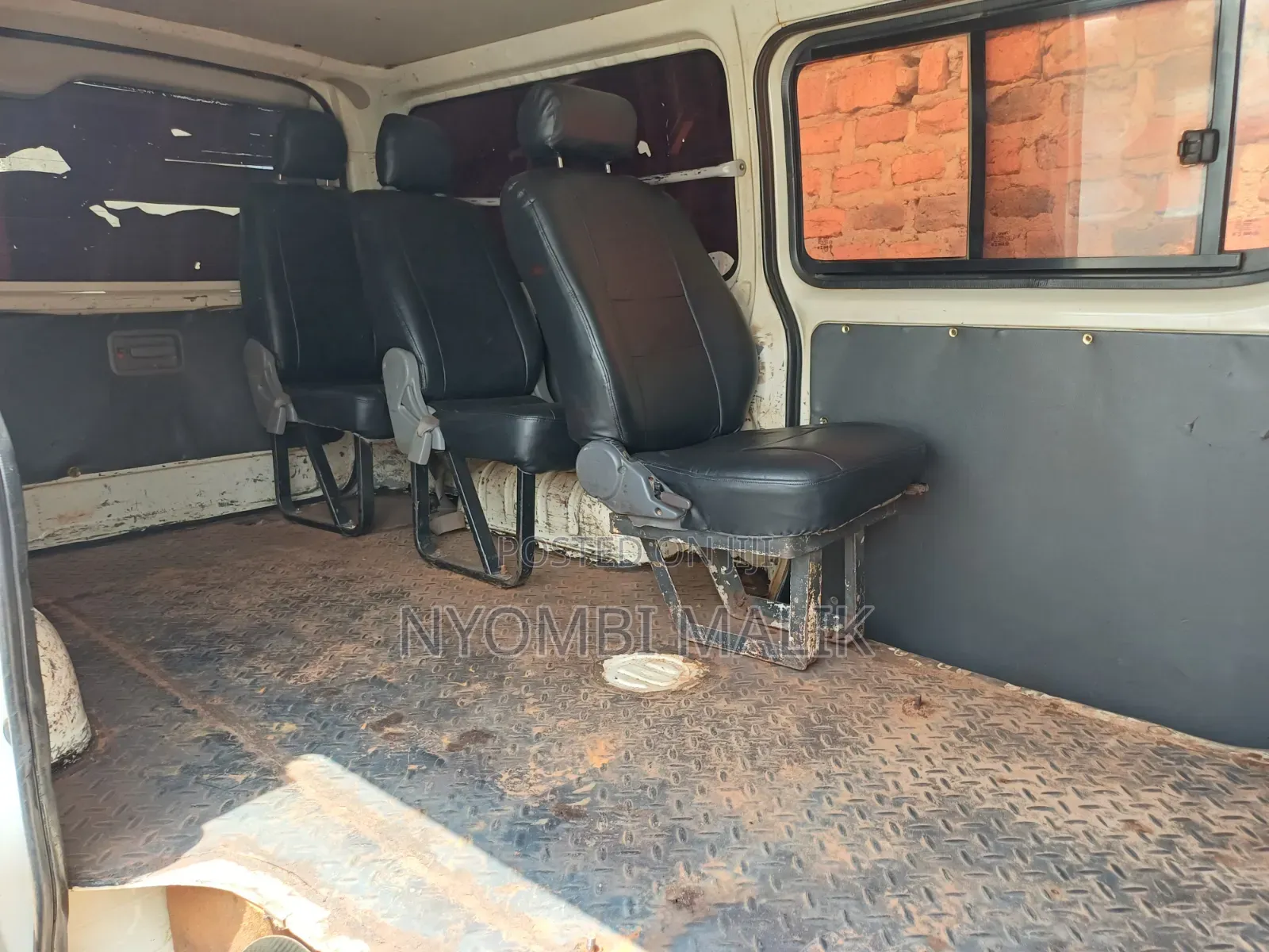 Toyota HiAce 2008 White