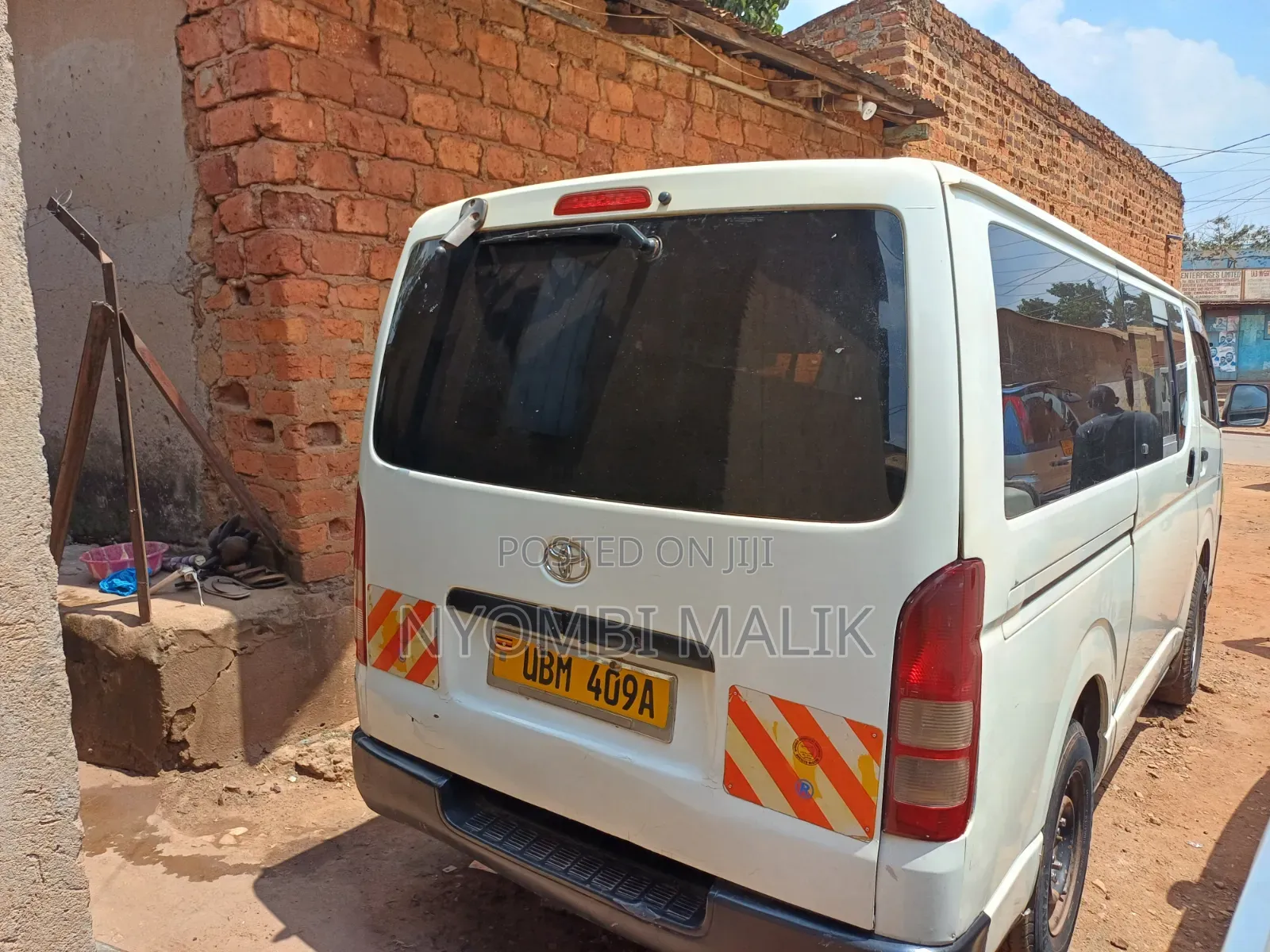 Toyota HiAce 2008 White