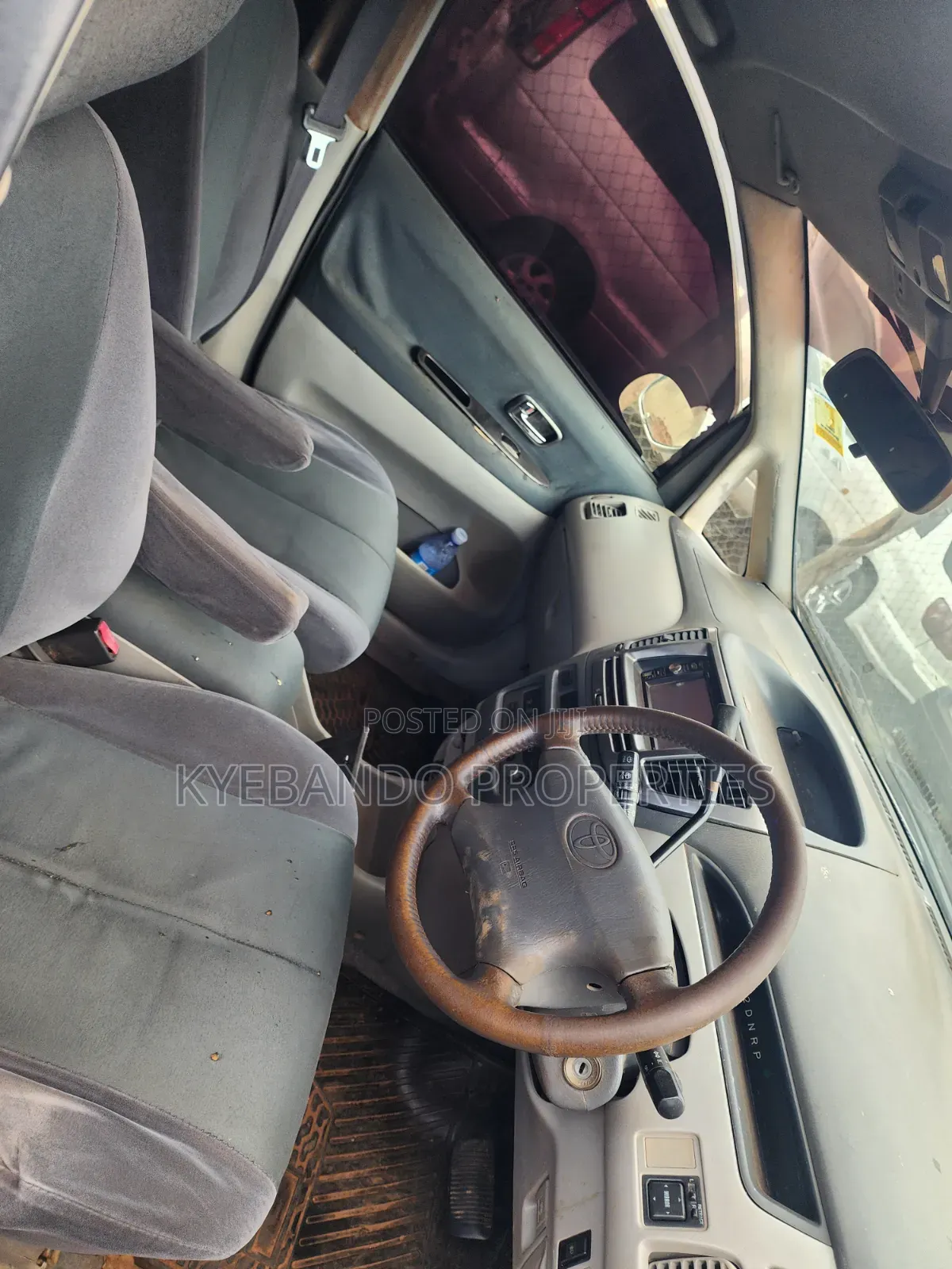 Toyota Nadia 2002 Silver