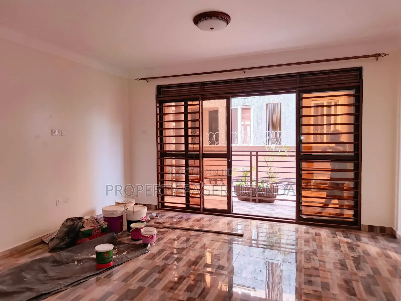 2bdrm Apartment in Kira for rent