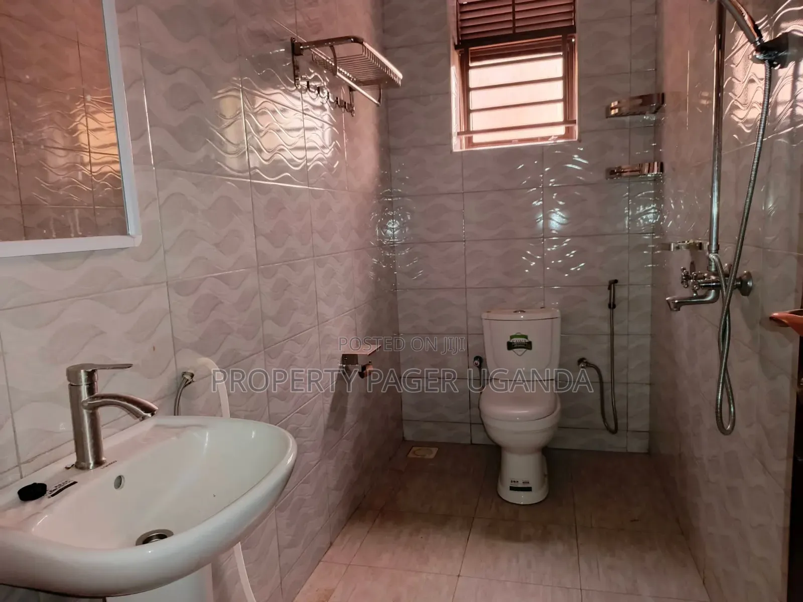 2bdrm Apartment in Kira for rent