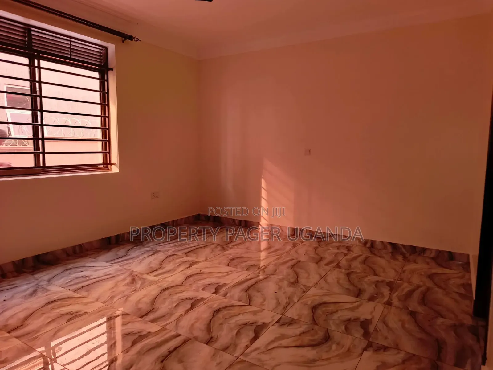 2bdrm Apartment in Kira for rent