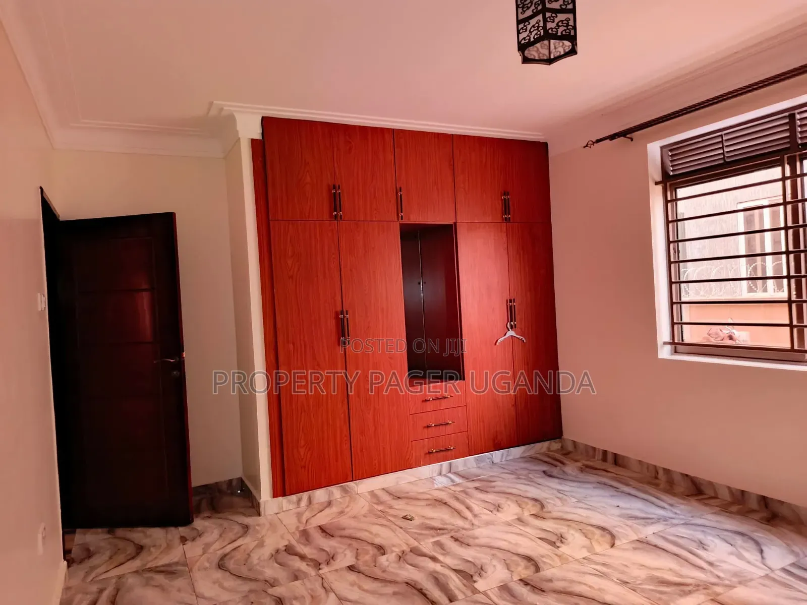 2bdrm Apartment in Kira for rent