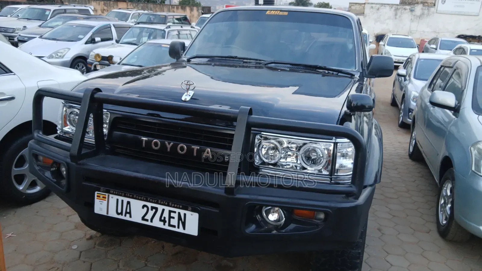 Toyota Land Cruiser 1996 Black