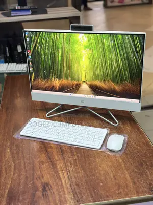 New HP ProOne 240 G10 All-in-One 8GB Intel Core i7 SSD 256GB