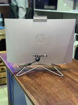 New HP ProOne 240 G10 All-in-One 8GB Intel Core i7 SSD 256GB