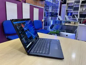 Laptop Dell Latitude 7390 2-in-1 8GB Intel Core i5 SSD 256GB
