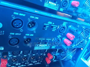 P-4800 Power Amplifier