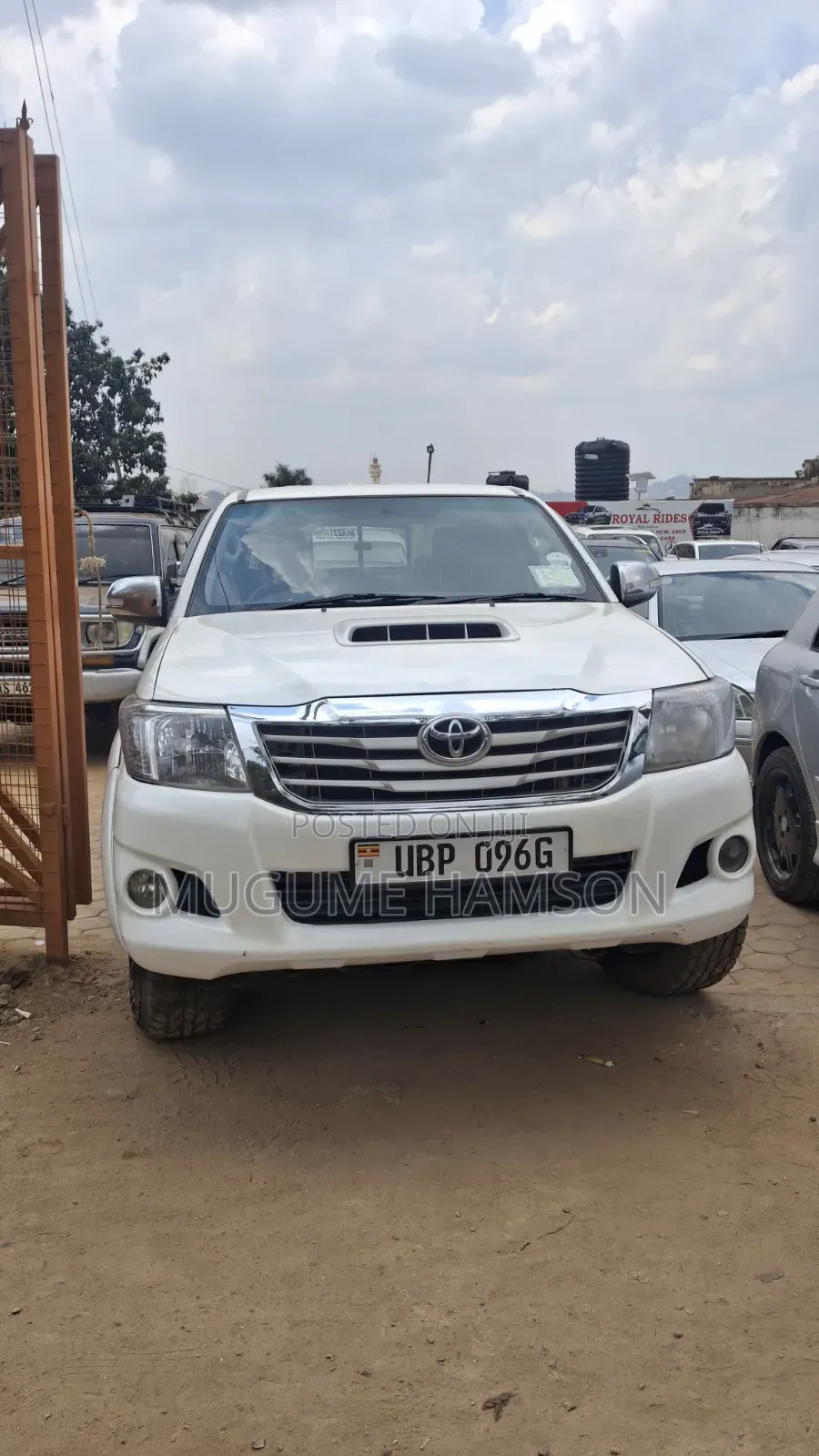 Toyota Hilux 2012 White