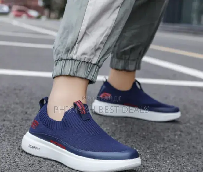 Sketcher Sneaks