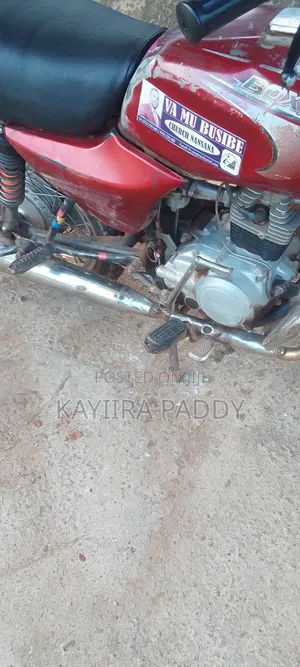 Bajaj Boxer 100 2018 Red