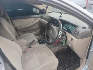 Toyota Corolla Fielder 2004 Silver