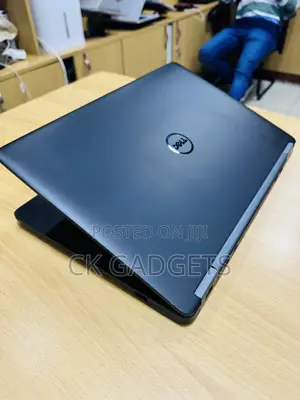 New Laptop Dell Latitude 14 E7470 8GB Intel Core i7 SSD 512GB