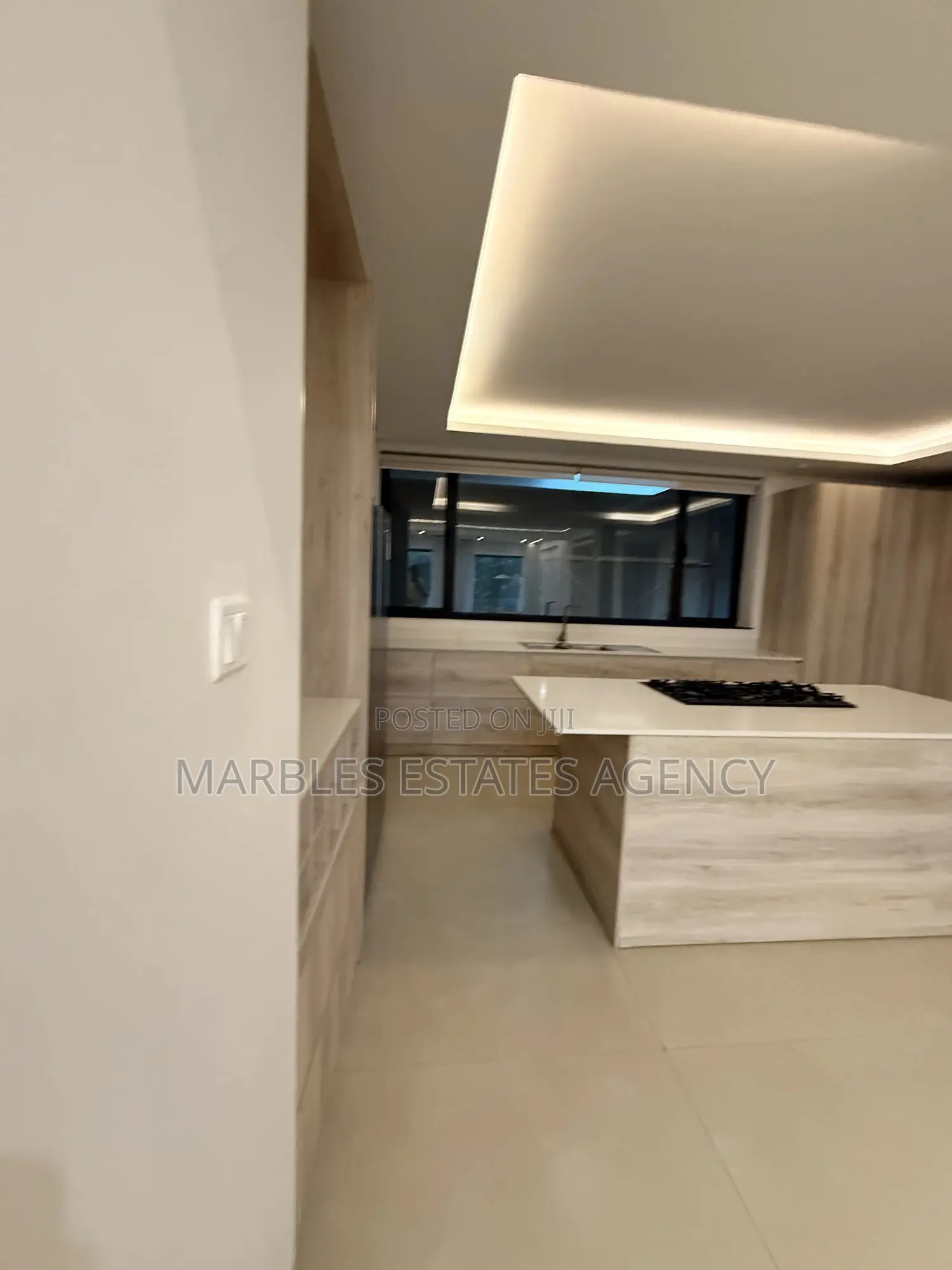 Furnished 3bdrm Penthouse in Kololo, Central Division for rent