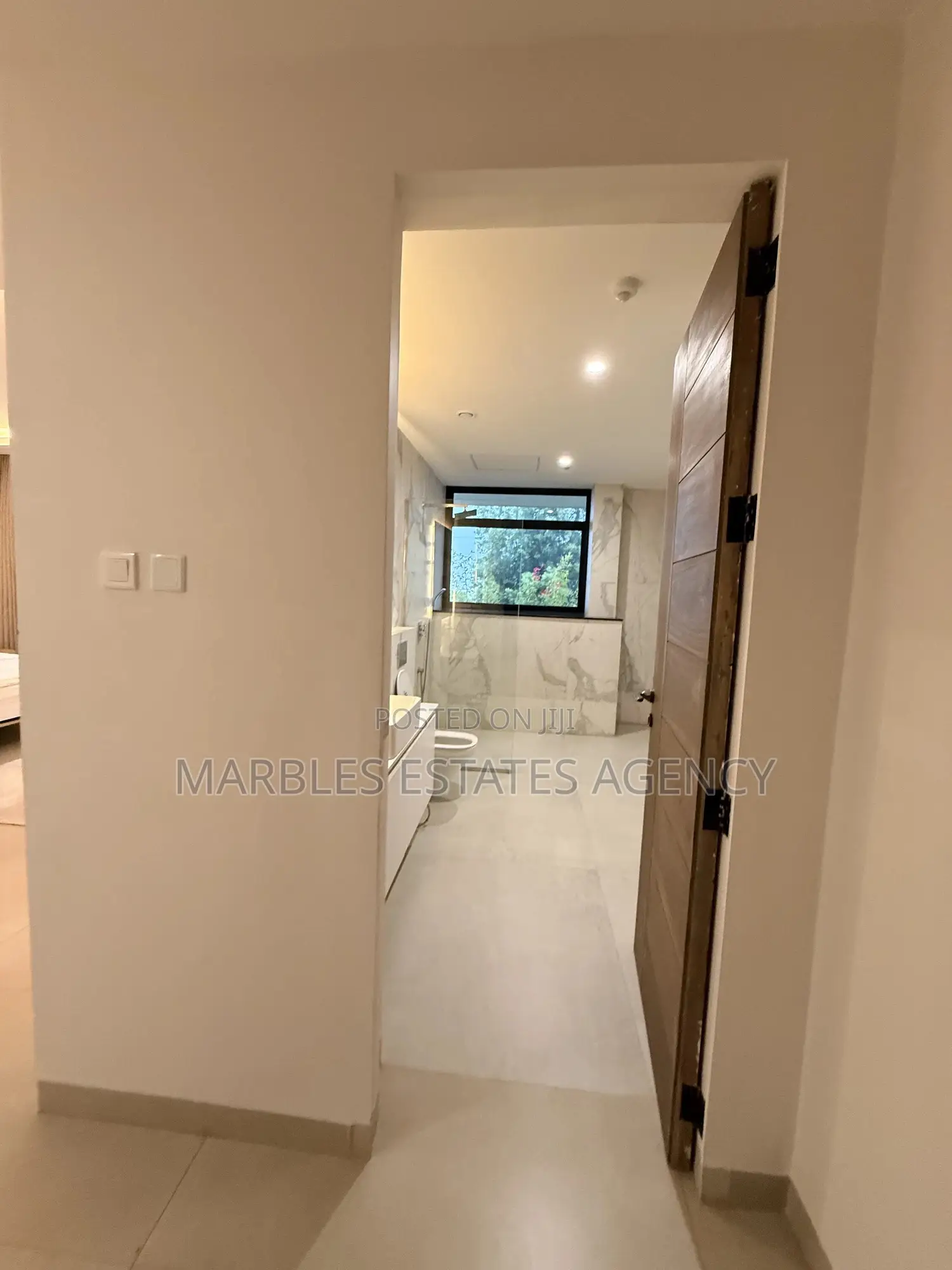 Furnished 3bdrm Penthouse in Kololo, Central Division for rent