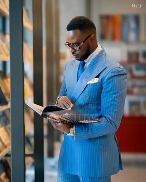 Luxury Royal Blue Double-Breasted Pinstripe Suit | Bespoke Men’s Suit
