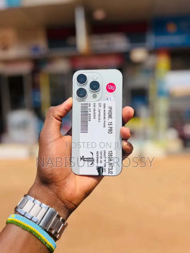 Apple iPhone 15 Pro 128 GB Silver