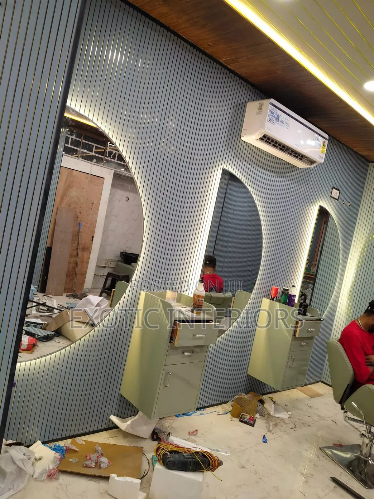 Modern Saloon on Order Call