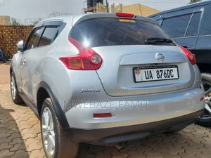 Nissan Juke 2011 Silver