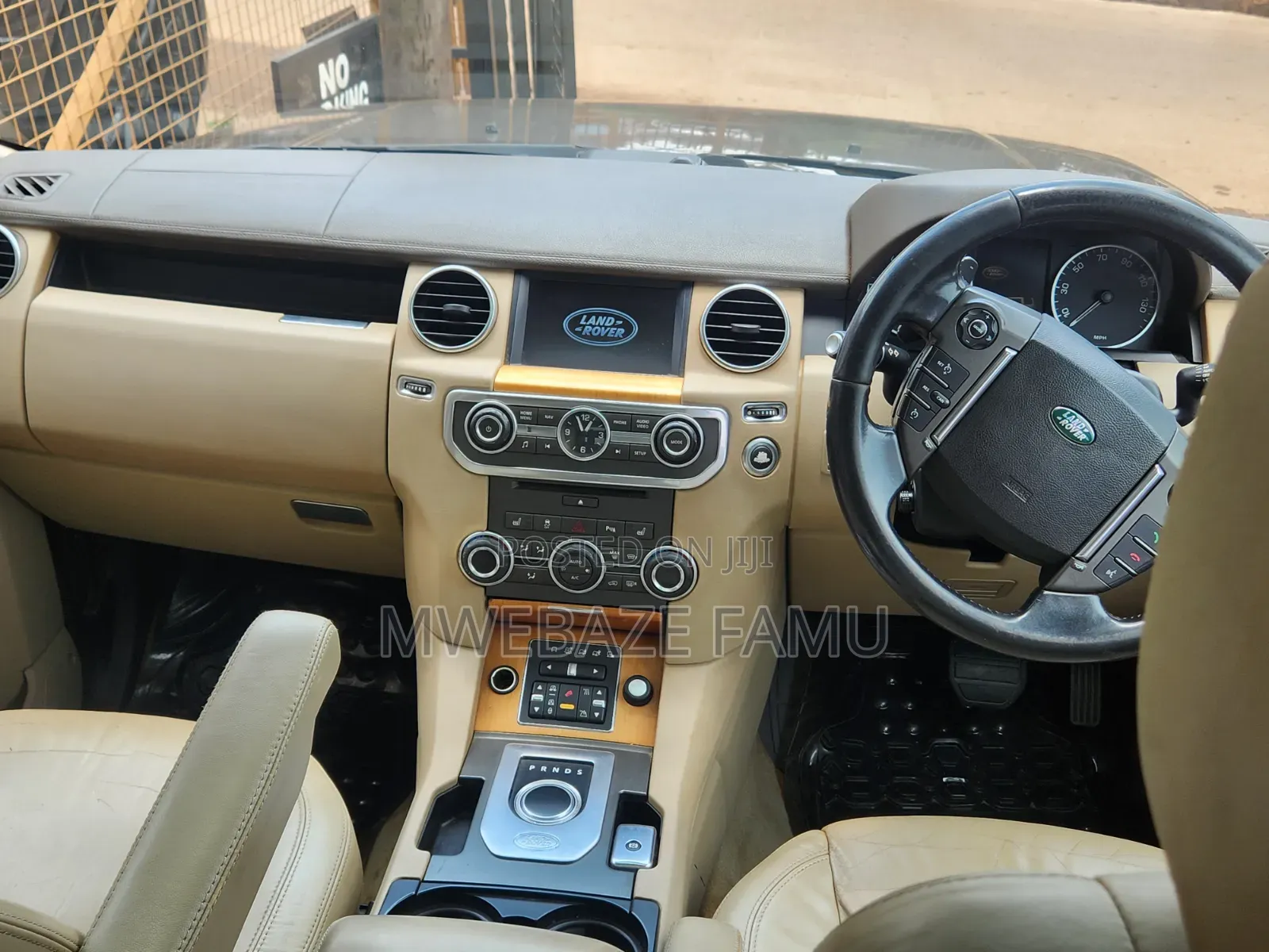 Land Rover Discovery Sport 2015 Gold