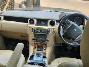 Land Rover Discovery Sport 2015 Gold