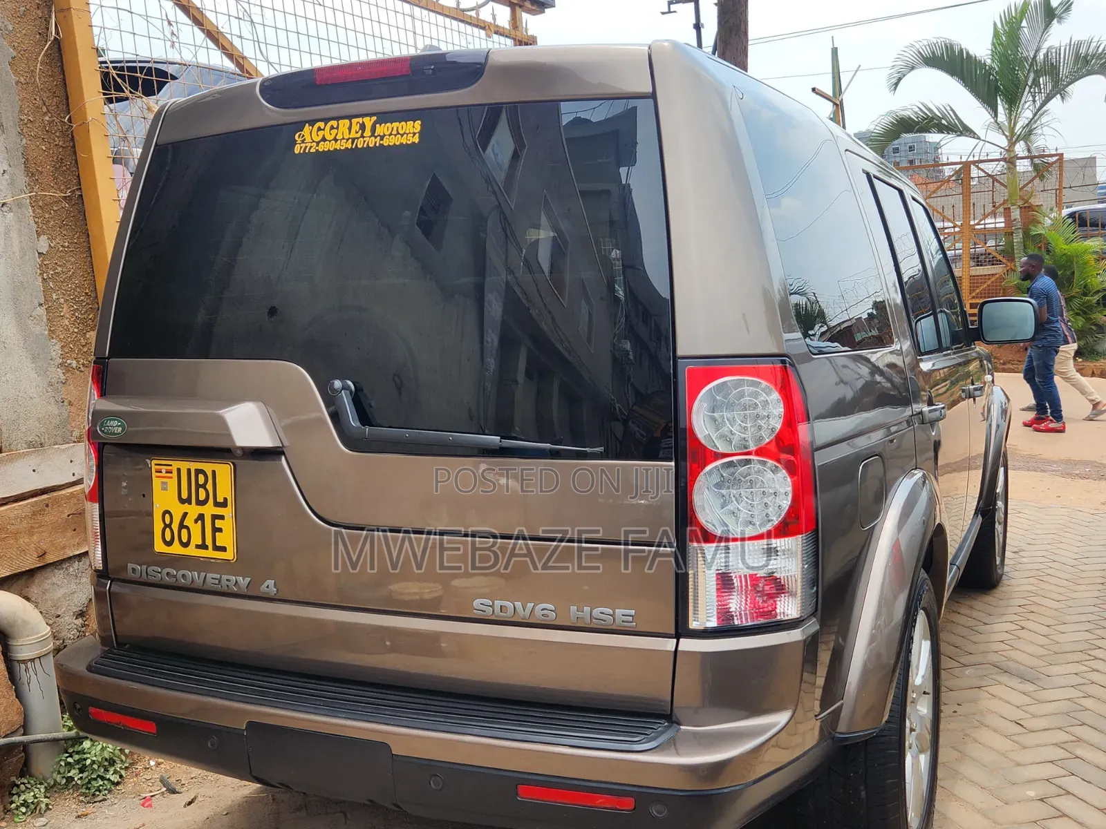 Land Rover Discovery Sport 2015 Gold