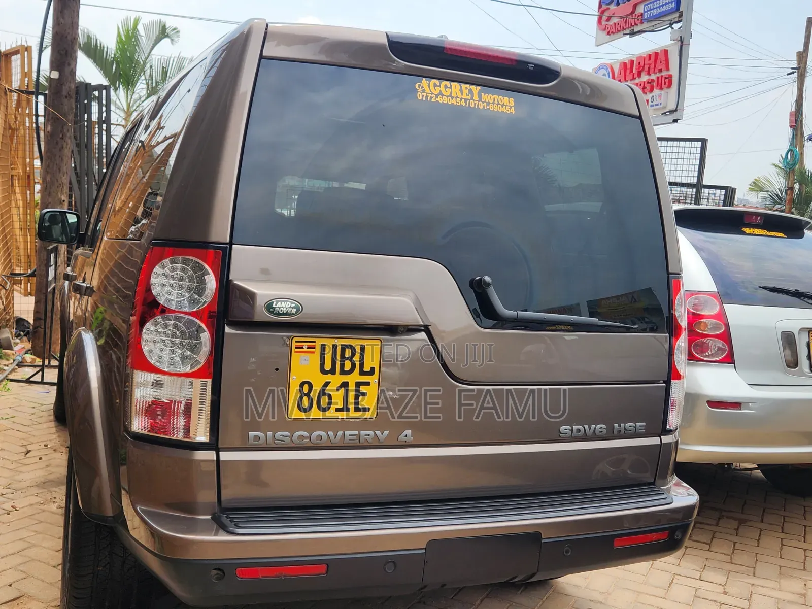 Land Rover Discovery Sport 2015 Gold