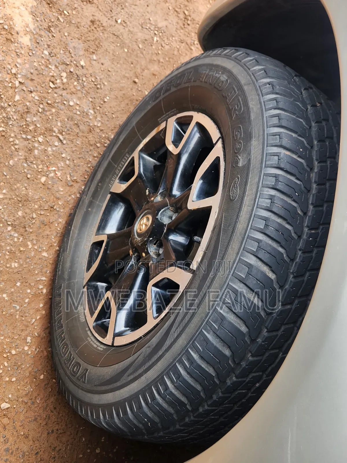 Toyota Fortuner 2010 Gold