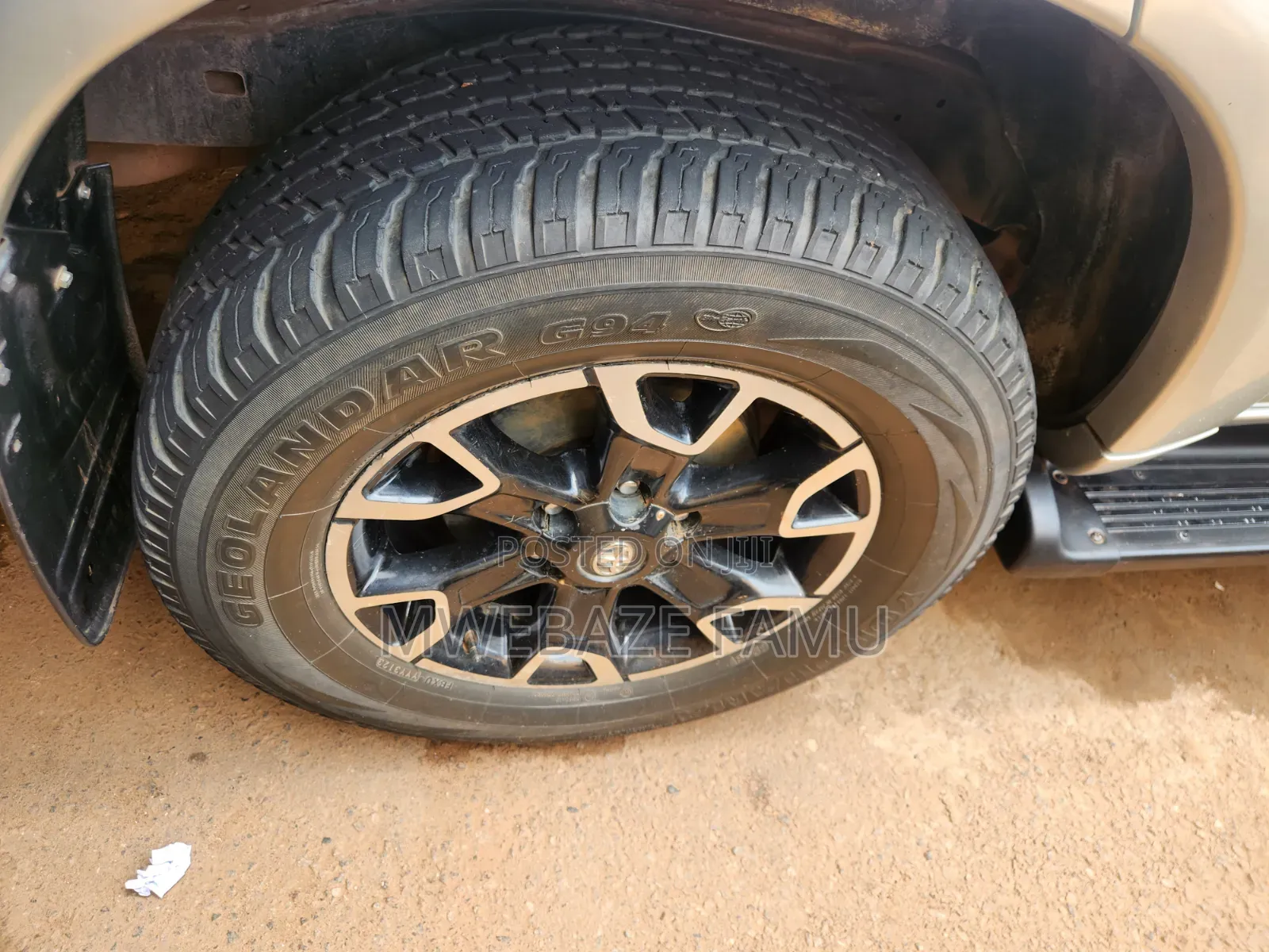 Toyota Fortuner 2010 Gold