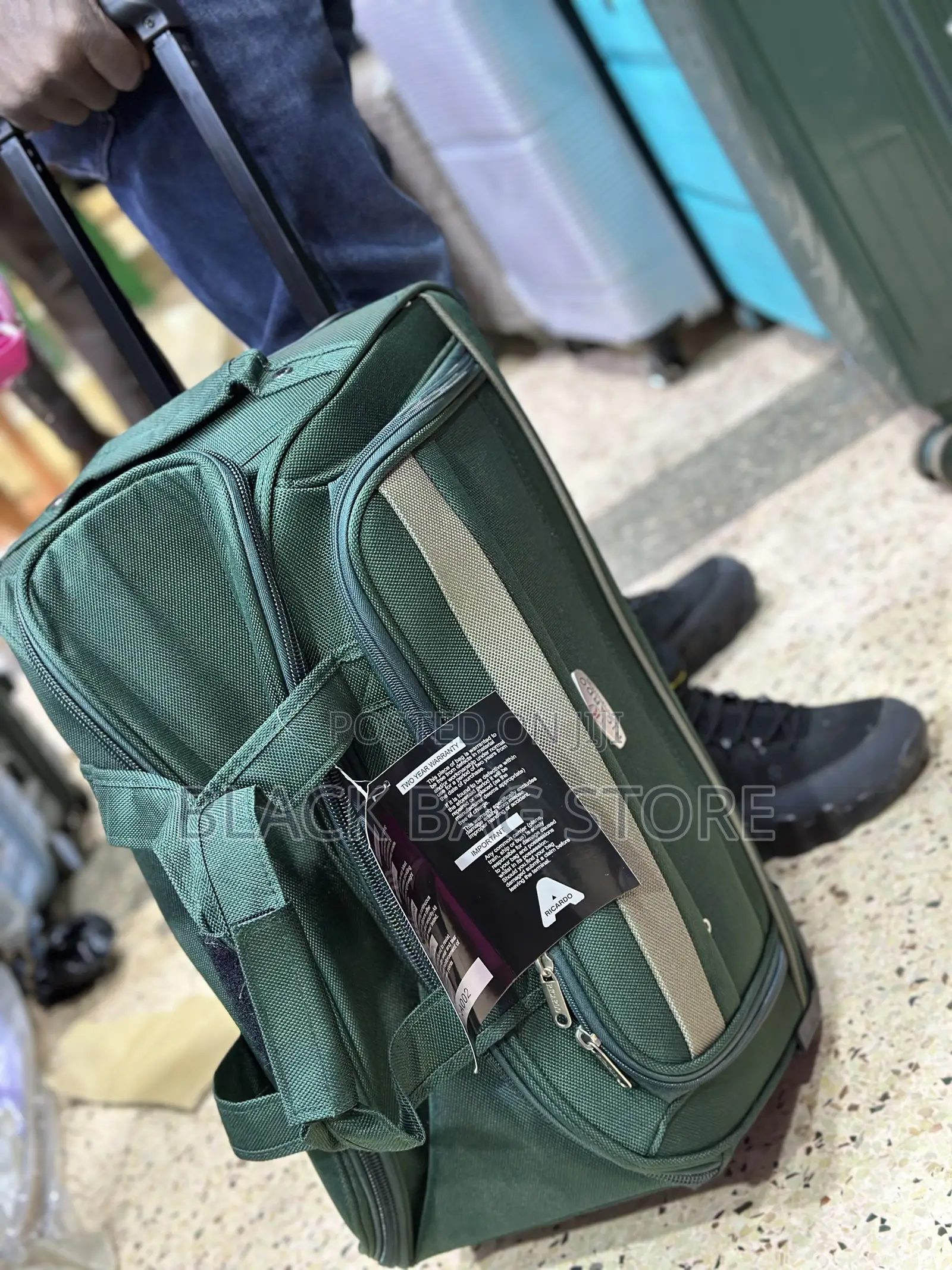 Travel Bag Ricardo - Small