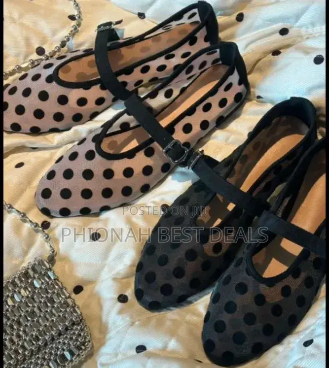 Zara Dotted Flat Pumps
