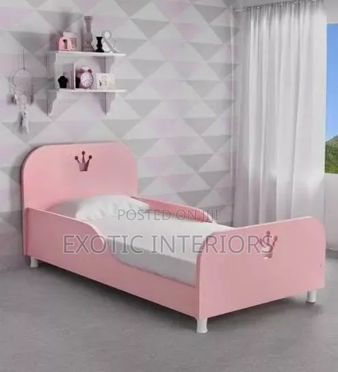 Kids Bed of 3x6feet Call