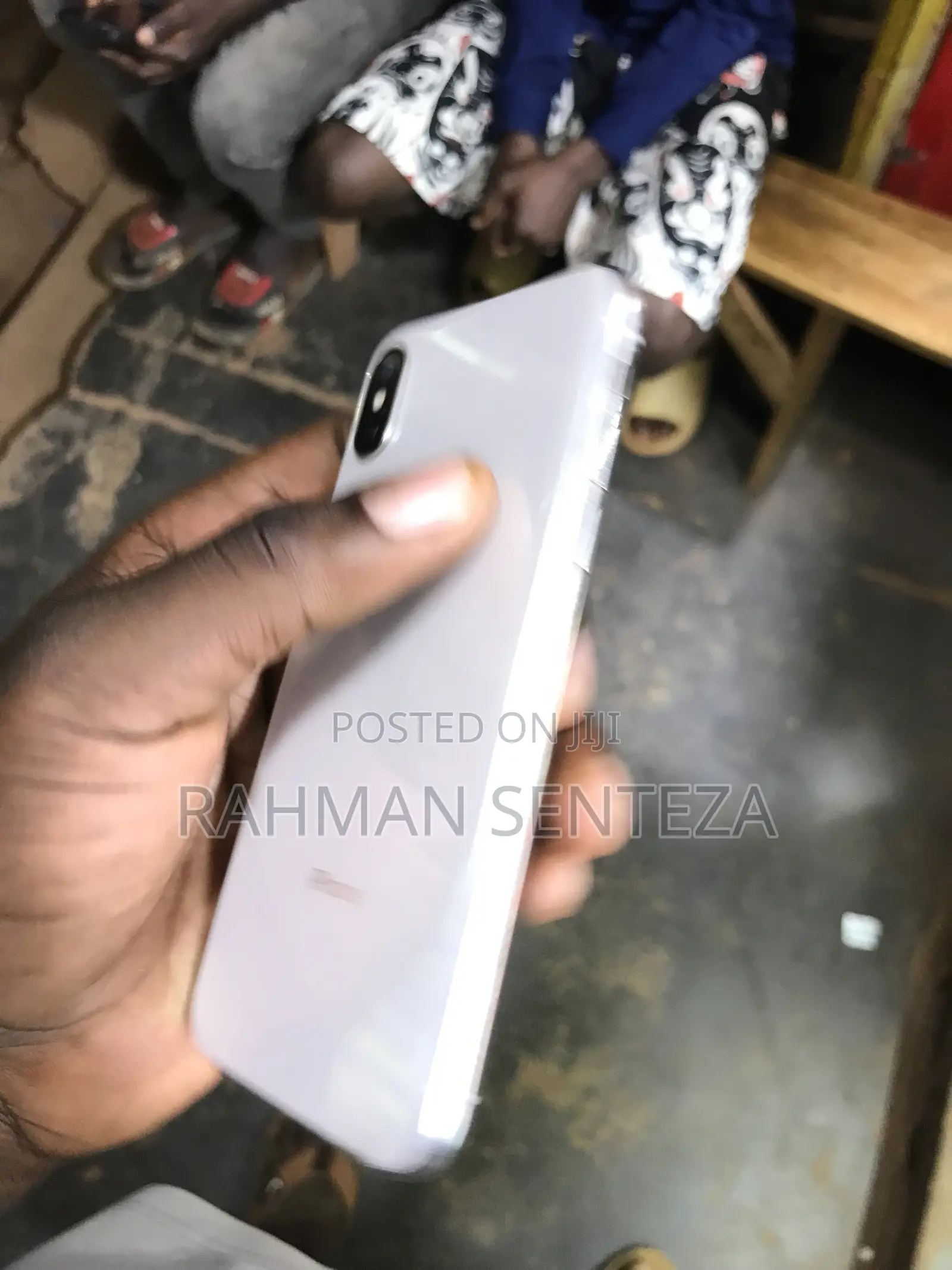 Apple iPhone X 64 GB White
