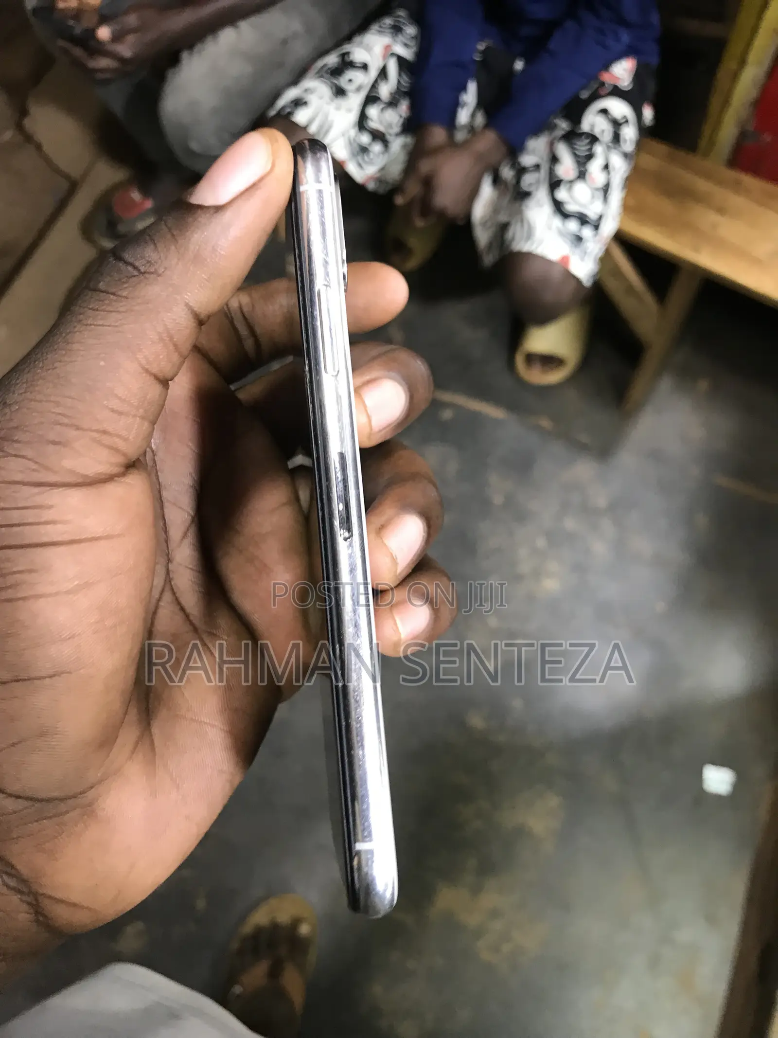 Apple iPhone X 64 GB White