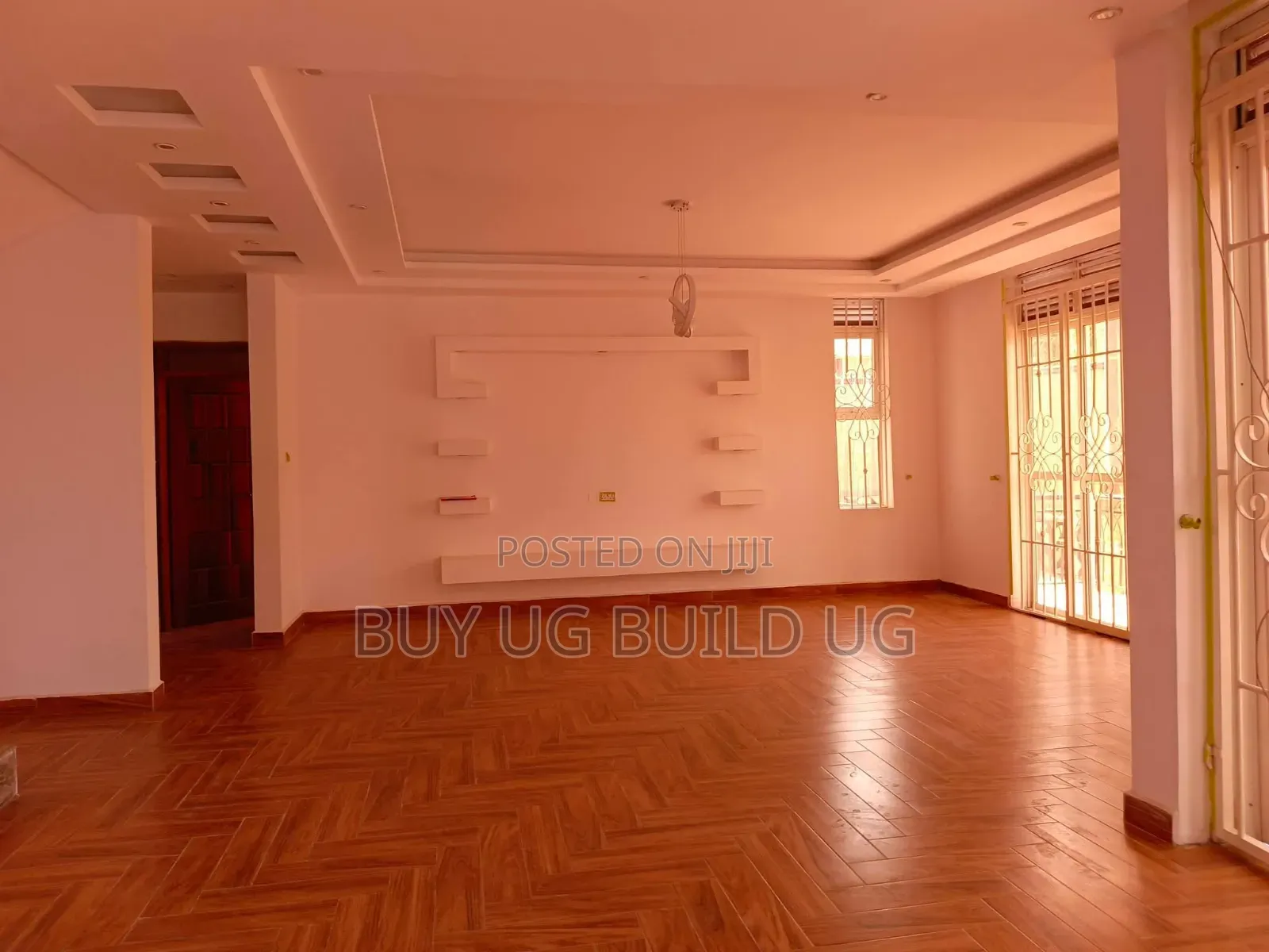 6bdrm Maisonette in Kira-Town, Central Division for rent