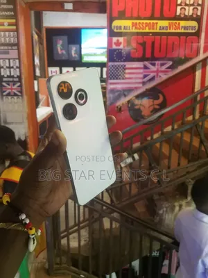 Infinix Smart 8 128 GB Gold