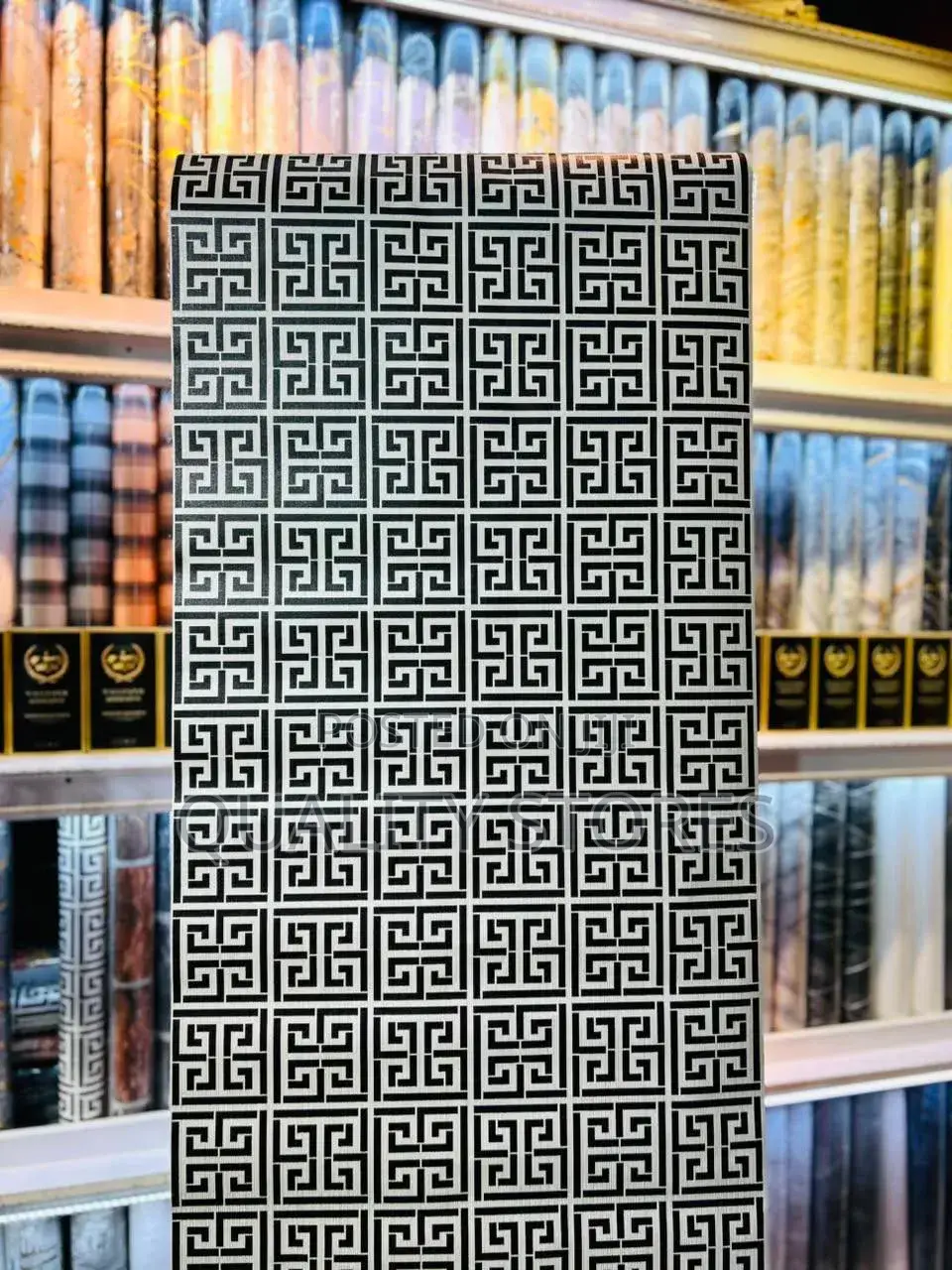 Puzzle Wallpaper Black