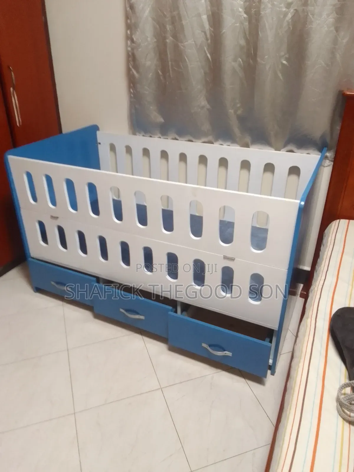 Baby Cribs Cotts
