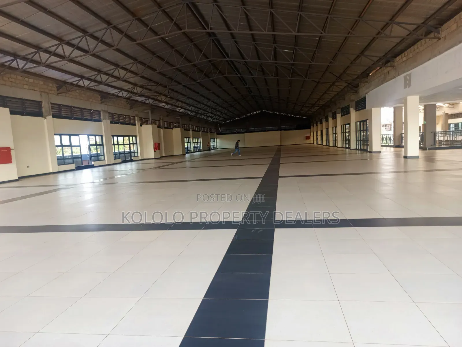 Warehouse for Rent in Industry Area