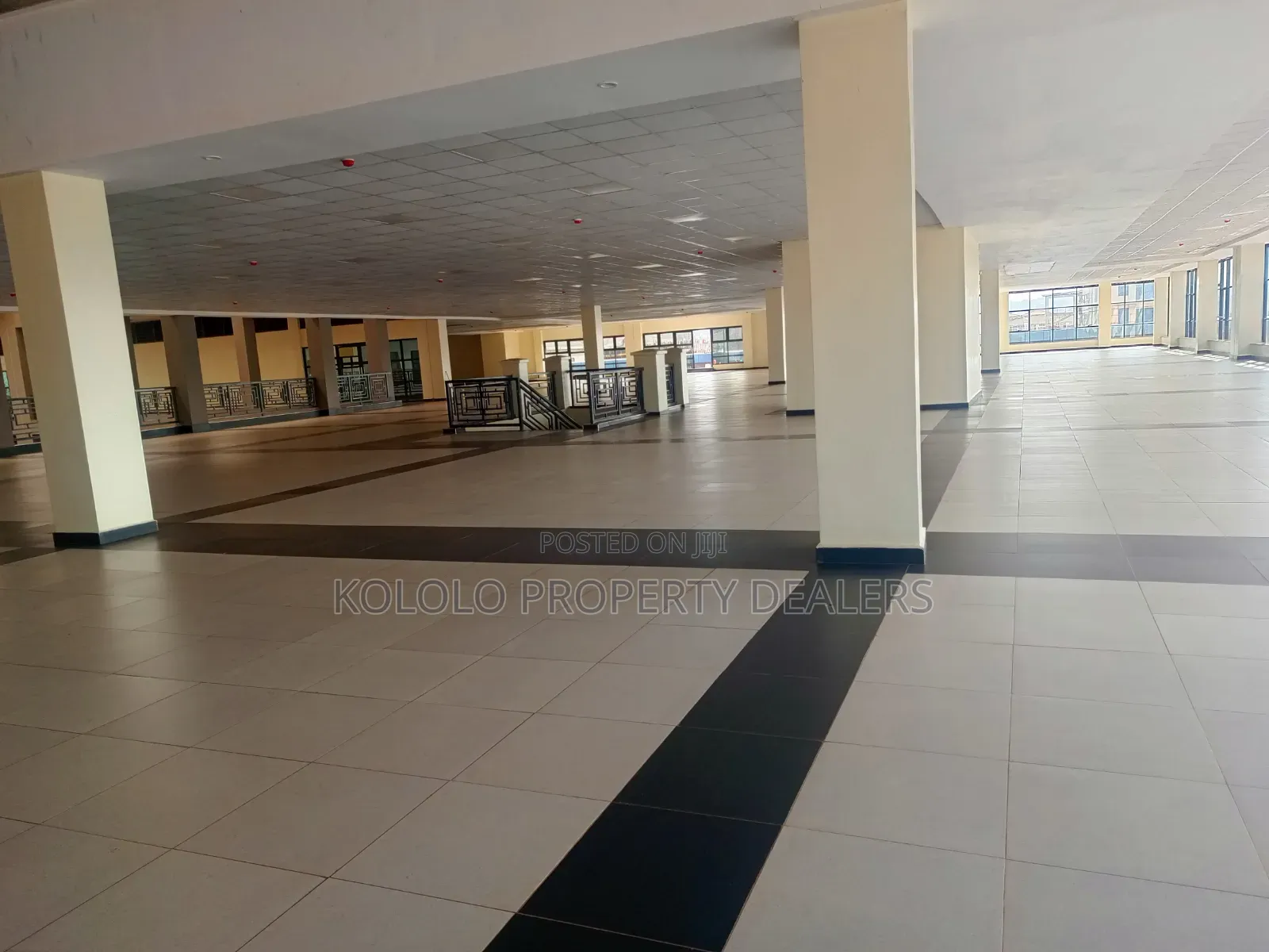 Warehouse for Rent in Industry Area