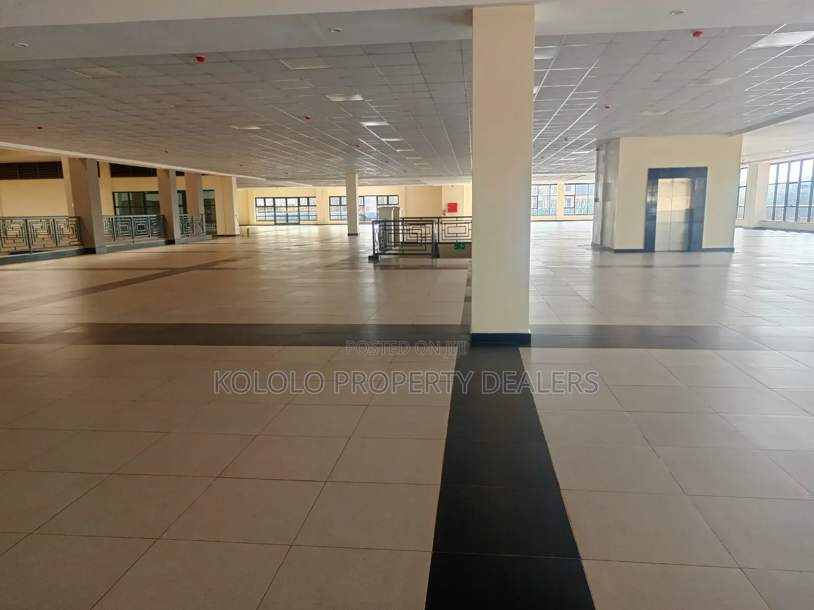 Warehouse for Rent in Industry Area