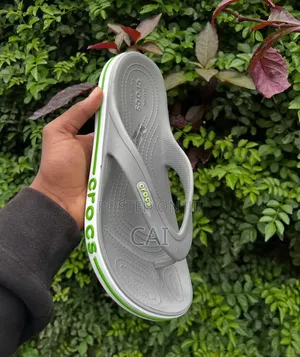 Crocs Bayaband Flip Flops. Crocs Slippers/Sandals